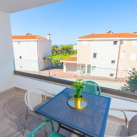 Apartment Tinel Boutique *
