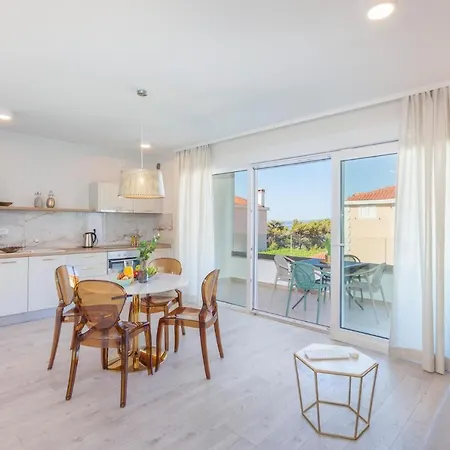 Apartment Tinel Boutique *