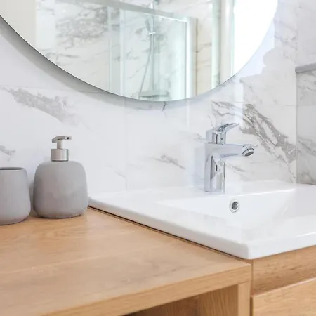 Tinel Boutique * Promajna