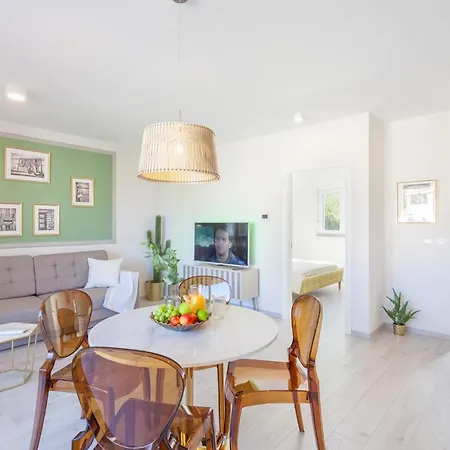 Tinel Boutique * Promajna